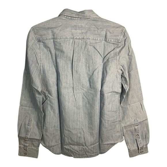 UNTUCKit‎ Women's Light Denim Button Down Long Sleeve Shirt in Blue Size 2 NWT - Picture 3 of 7